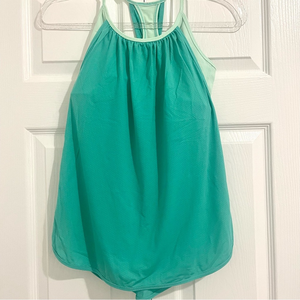Lululemon 💚 Racerback Tank Top w/ Built-In Padded Sports Bra Aqua Size 6